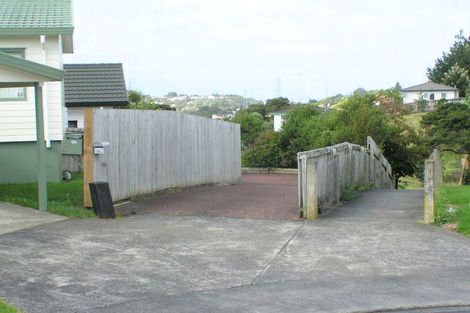Photo of property in 32 Loughanure Place, Massey, Auckland, 0614