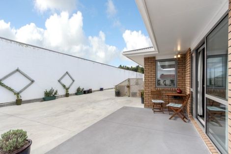 Photo of property in 1/6 Warre Street, Waitara, 4320