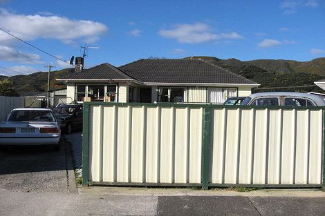 Photo of property in 17 Whitehall Street, Wainuiomata, Lower Hutt, 5014