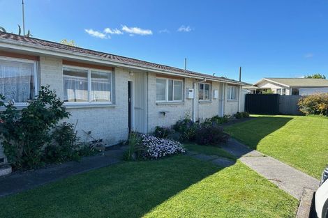 Photo of property in 3/202 Warwick Road, Mayfair, Hastings, 4122