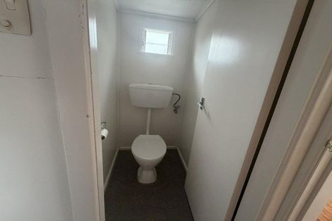 Photo of property in 27 Paremata Crescent, Paremata, Porirua, 5024