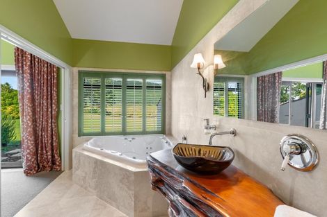 Photo of property in 82 Opoutere Road, Whangamata, 3691