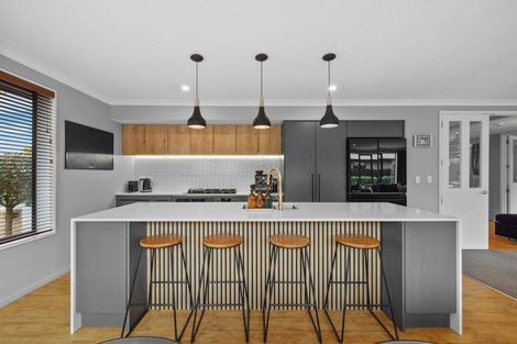 Photo of property in 21 Kohi Drive, Parklands, Christchurch, 8083