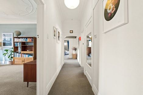 Photo of property in 10 Sandringham Street, Saint Clair, Dunedin, 9012