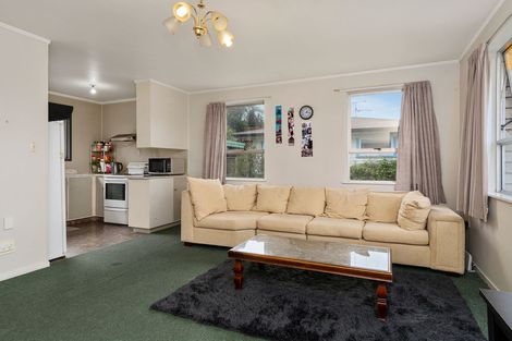 Photo of property in 2/24 Kingswood Road, Brookfield, Tauranga, 3110