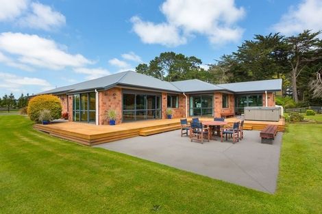 Photo of property in 225a Kairau Road, Brixton, New Plymouth, 4373