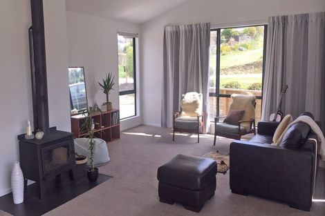 Photo of property in 51 Kirimoko Crescent, Wanaka, 9305