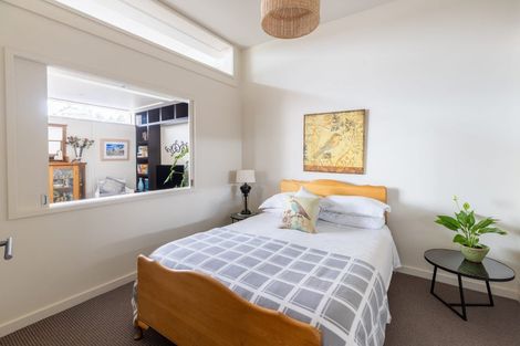 Photo of property in 4a Seapoint Road, Bluff Hill, Napier, 4110