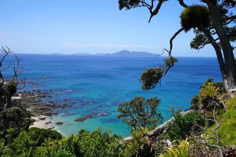 Photo of property in 28 Tuaraki Road, Mangawhai Heads, Mangawhai, 0573