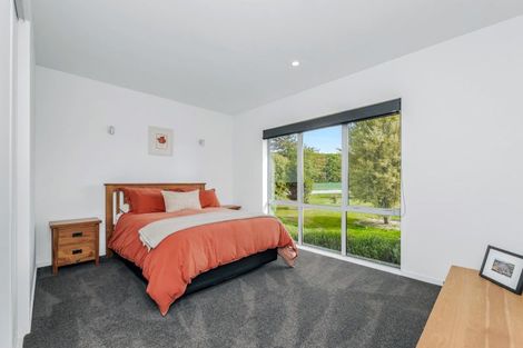 Photo of property in 39 Thorndon Close, Kirwee, Darfield, 7571