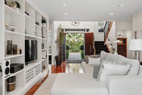 Photo of property in 9 Riviera Court, Papamoa Beach, Papamoa, 3118