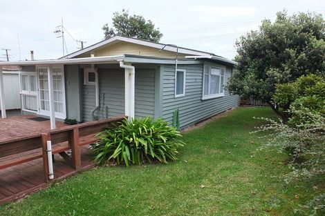Photo of property in 45 Nash Parade, Foxton Beach, Foxton, 4815
