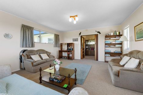 Photo of property in 11 Hulke Crescent, Bell Block, New Plymouth, 4312