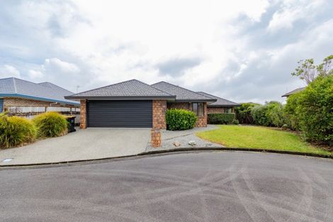 Photo of property in 7 Lourie Way, Fitzherbert, Palmerston North, 4410