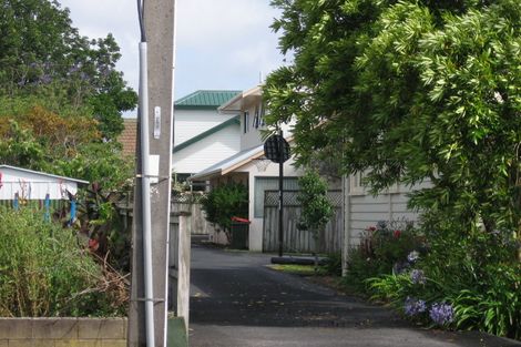 Photo of property in 8 Formby Avenue, Point Chevalier, Auckland, 1022