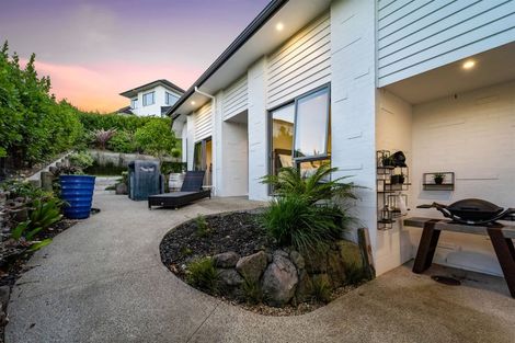 Photo of property in 96 Arran Point Parade, Orewa, 0931