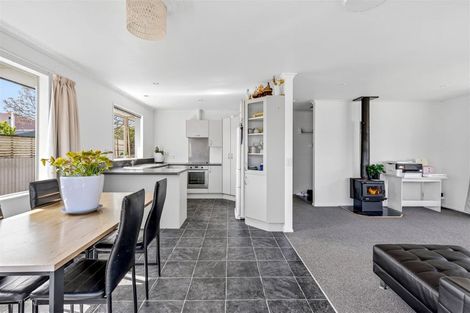 Photo of property in 30 Feary Crescent, Takaka, 7110