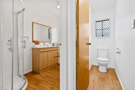 Photo of property in 96a Sturges Road, Henderson, Auckland, 0612