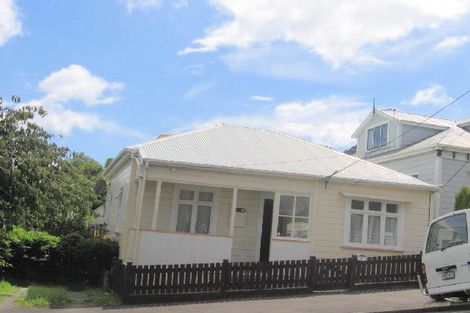 Photo of property in 3 Derby Street, Mount Victoria, Wellington, 6011