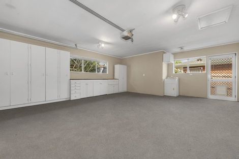 Photo of property in 58 Frank Nobilo Drive, Golflands, Auckland, 2013