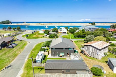 Photo of property in 1 Alamar Crescent, Mangawhai Heads, Mangawhai, 0505