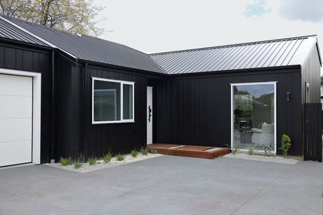 Photo of property in 14 Samuel Place, Terrace End, Palmerston North, 4410