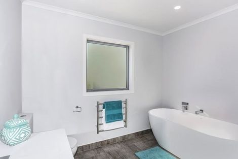 Photo of property in 15a George Street, Papakura, 2110