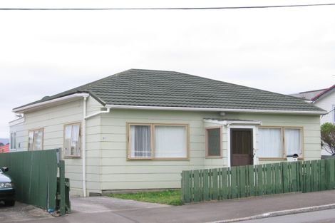 Photo of property in 21 Rhodes Street, Newtown, Wellington, 6021