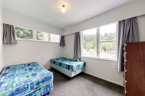 Photo of property in 30 Thomson Grove, Stokes Valley, Lower Hutt, 5019