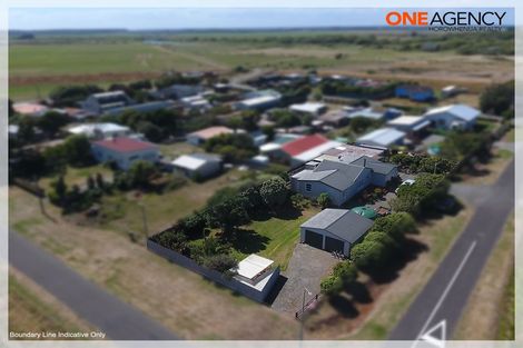 Photo of property in 9 Nuku Street, Tangimoana, 4822