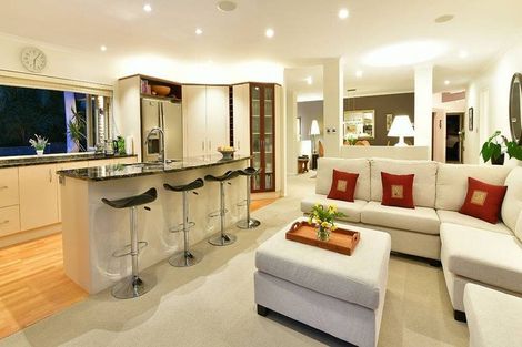 Photo of property in 28 English Oak Drive, Schnapper Rock, Auckland, 0632