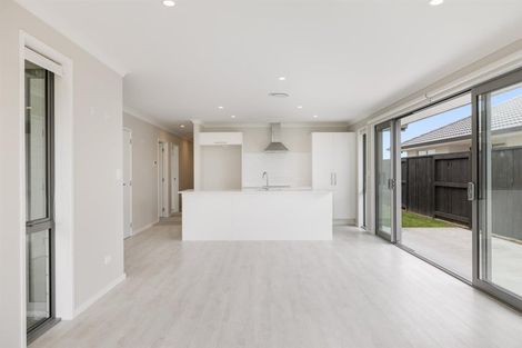 Photo of property in 43 Kaiora Drive, Papamoa Beach, Papamoa, 3118