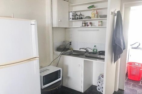 Photo of property in 18 Glencoe Road, Browns Bay, Auckland, 0630