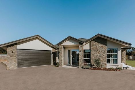 Photo of property in 14 Blue Stone Drive, Waiareka Junction, Oamaru, 9401