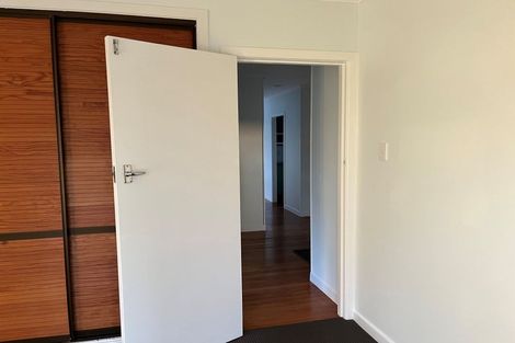 Photo of property in 99 Gloria Avenue, Te Atatu Peninsula, Auckland, 0610