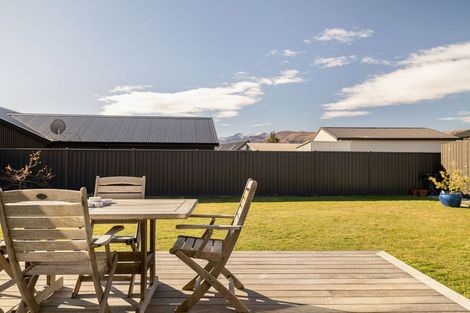 Photo of property in 11 Alice Burn Drive, Luggate, Cromwell, 9383