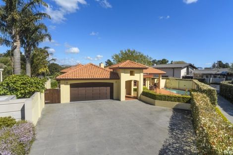Photo of property in 14 Pastoral Lane, Hokowhitu, Palmerston North, 4410