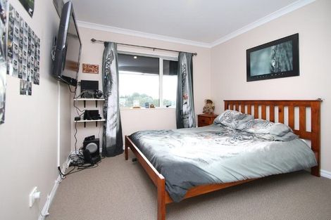 Photo of property in 94 Oteki Park Drive, Welcome Bay, Tauranga, 3112