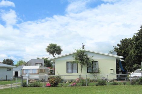 Photo of property in 42 Banks Street, Tolaga Bay, 4077