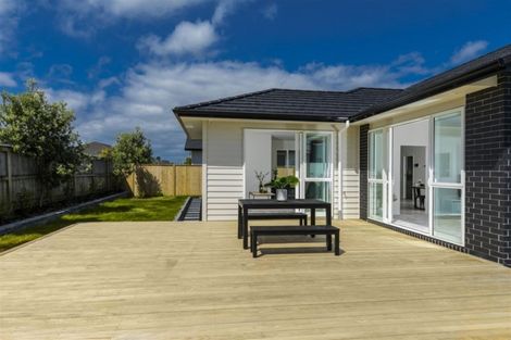 Photo of property in 69 Tapu Road, Huapai, Kumeu, 0810
