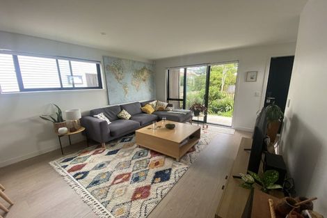 Photo of property in 1/5 Brandon Road, Glen Eden, Auckland, 0602