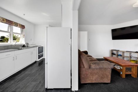 Photo of property in 15a Pratt Street, Waitara, 4320