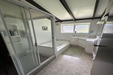 Photo of property in 8 Meuli Street, Eltham, 4322