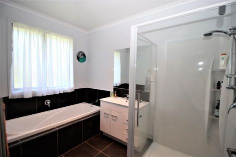 Photo of property in 8 Gordon Street, Woodville, 4920