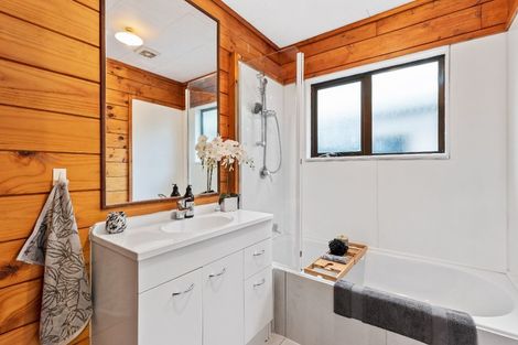 Photo of property in 1/53 Roseberry Avenue, Birkenhead, Auckland, 0626