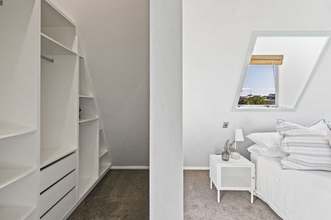 Photo of property in 6 Fitzroy Road, Bluff Hill, Napier, 4110