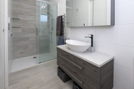 Photo of property in 7 Trident Place, Shelly Park, Auckland, 2014