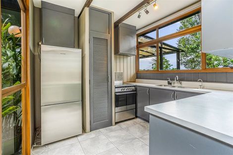 Photo of property in 1094 Scenic Drive North, Swanson, Auckland, 0816