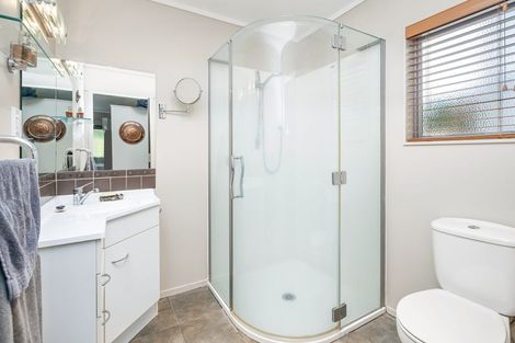 Photo of property in 48 Raumati Crescent, Onerahi, Whangarei, 0110