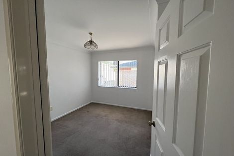 Photo of property in 13b Wairakei Street, Greenlane, Auckland, 1051